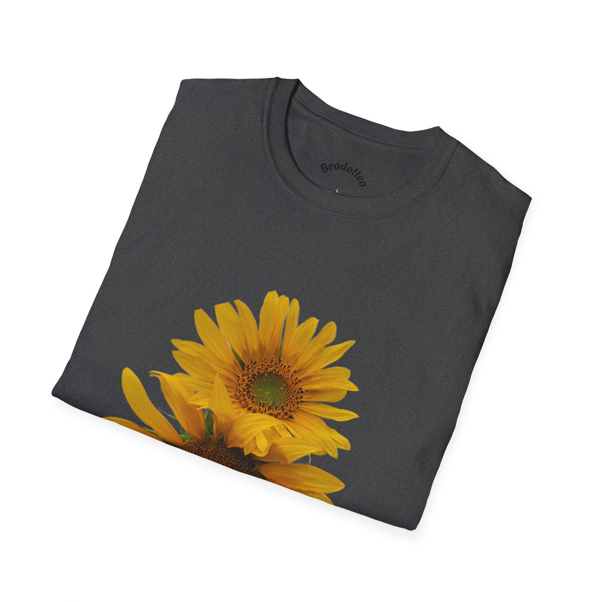 Sunflower Graphic T-Shirt — Vintage Yellow Bloom Tee