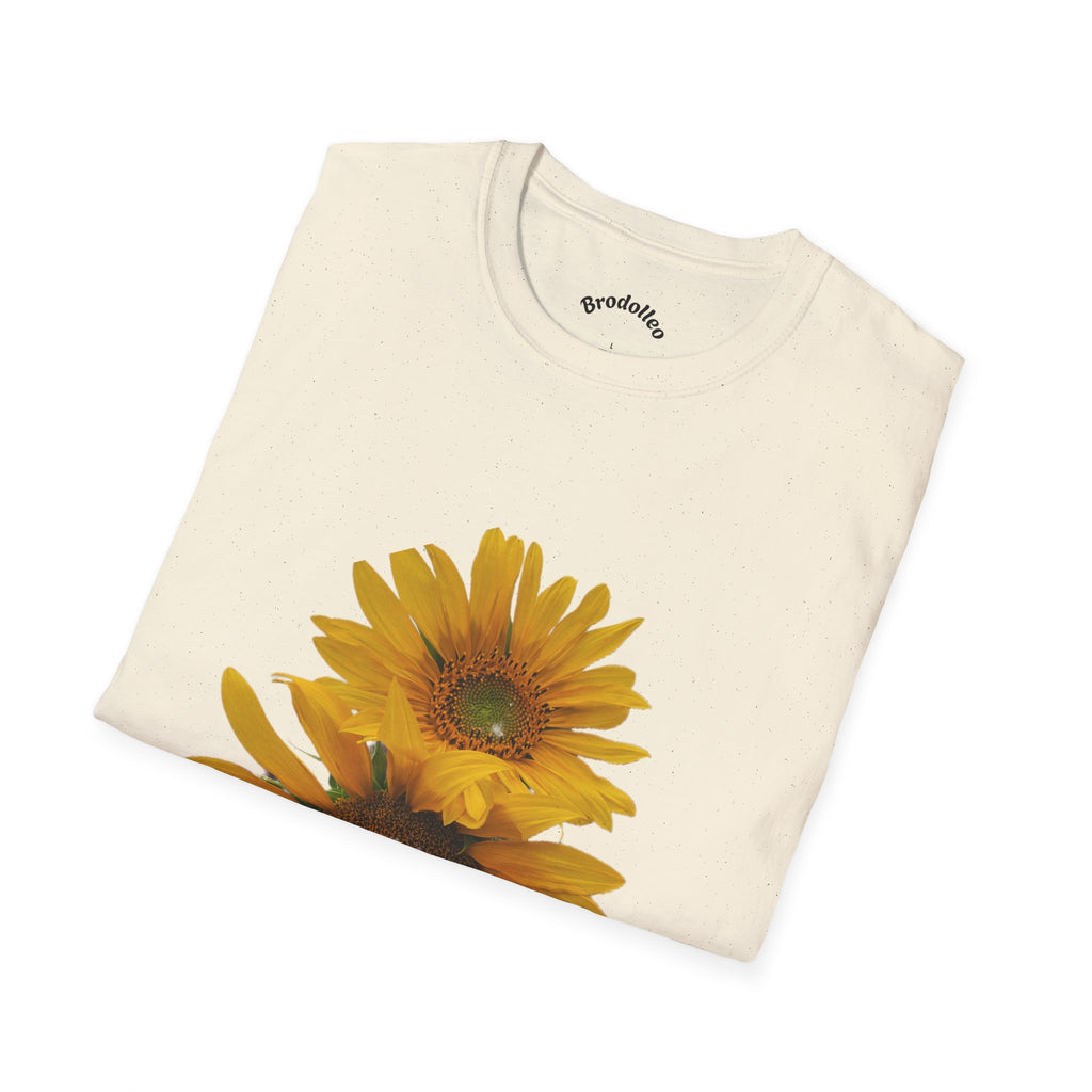 Sunflower Graphic T-Shirt — Vintage Yellow Bloom Tee