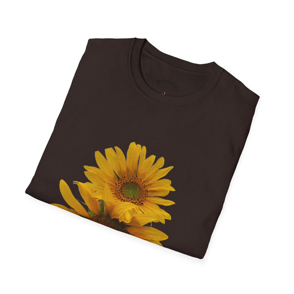 Sunflower Graphic T-Shirt — Vintage Yellow Bloom Tee