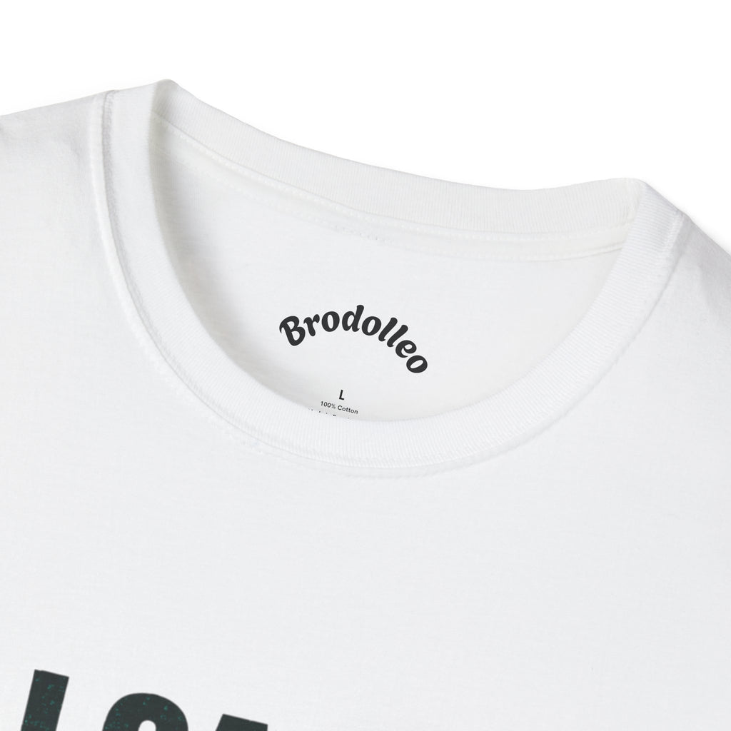 I Can't Turn This Off! Graphic T-Shirt — Funny Retro Script Tee