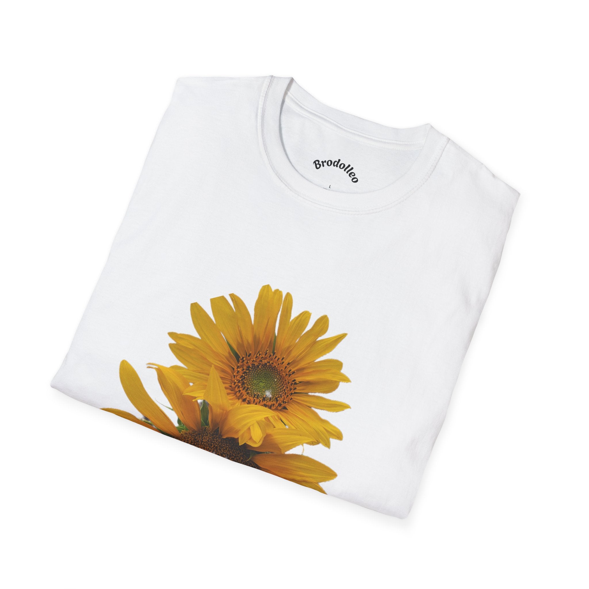 Sunflower Graphic T-Shirt — Vintage Yellow Bloom Tee