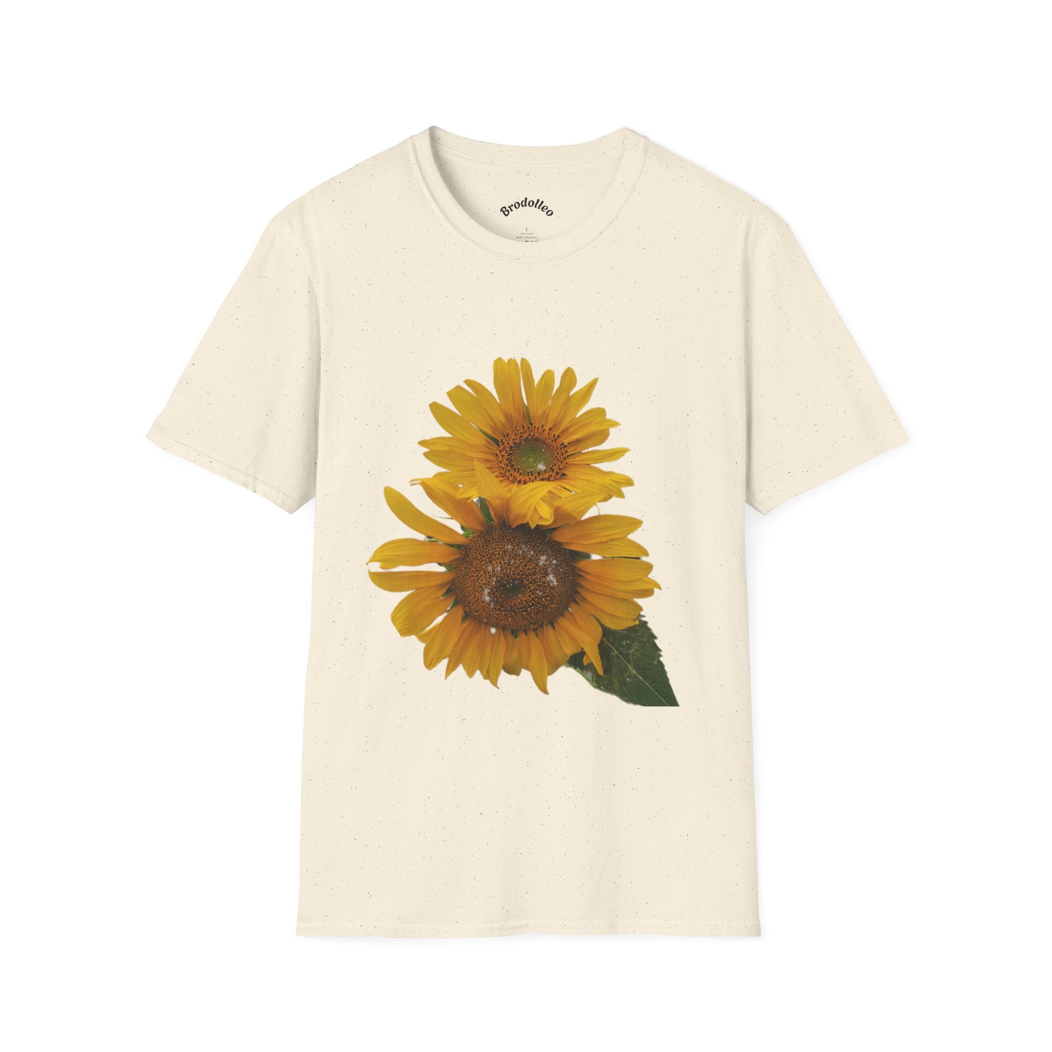 Sunflower Graphic T-Shirt — Vintage Yellow Bloom Tee